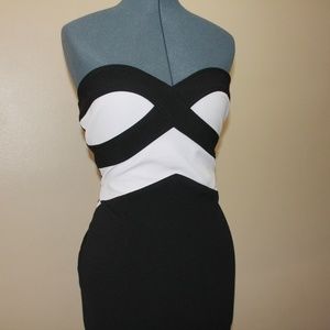 Bold Strapless ribbed bodycon